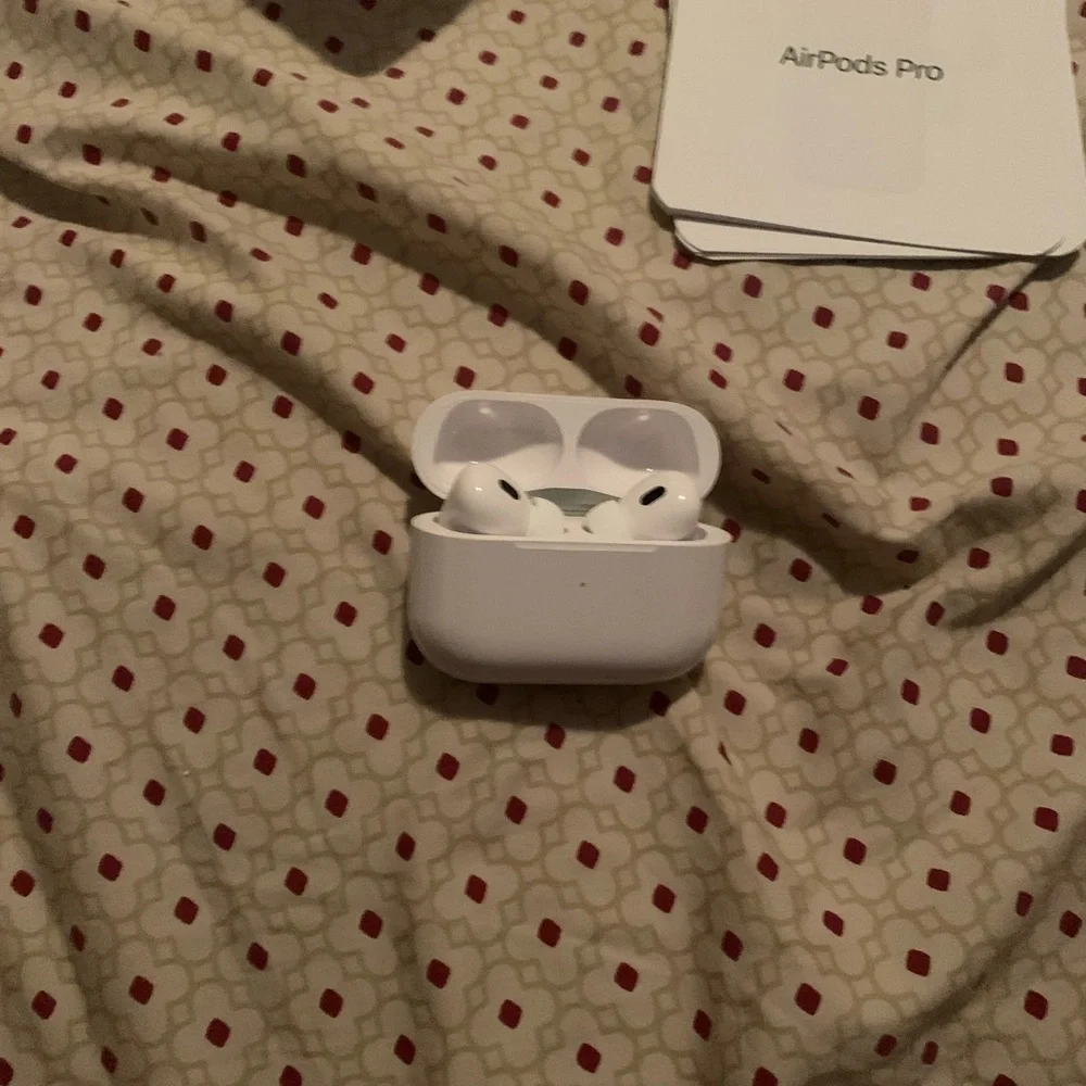 Apple AirPods Pro with Wireless Charging Case